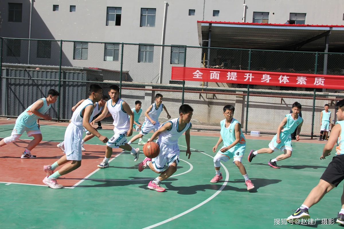 儿童篮球初学者如何培养高效能训练习惯?_1